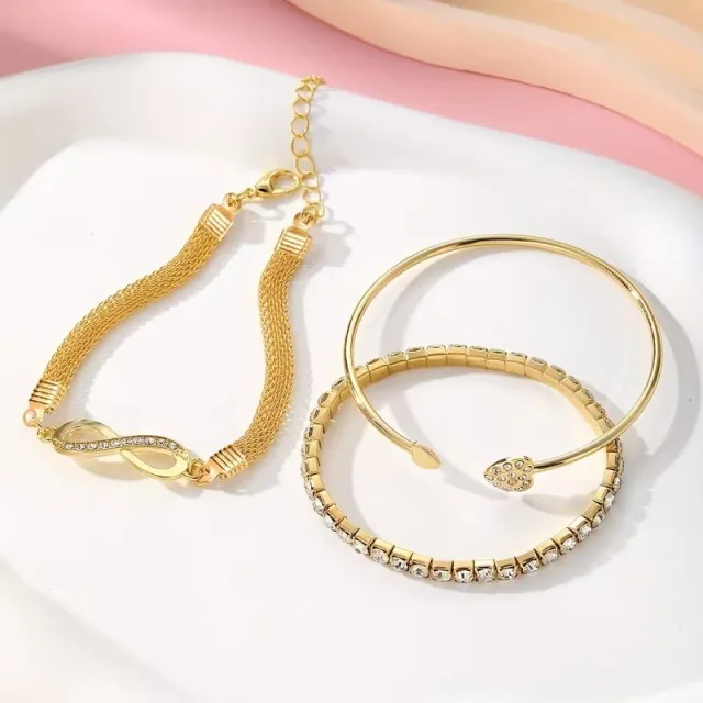 InfinityCharm – Elegantni set od tri narukvice
