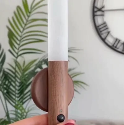 Elegantna magnetna svetiljka s ugrađenim senzorom | WoodSense